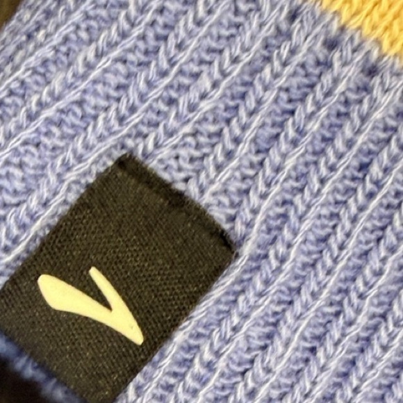 Brooks Heritage Pom Beanie - NWOT - O/S - Picture 2 of 3